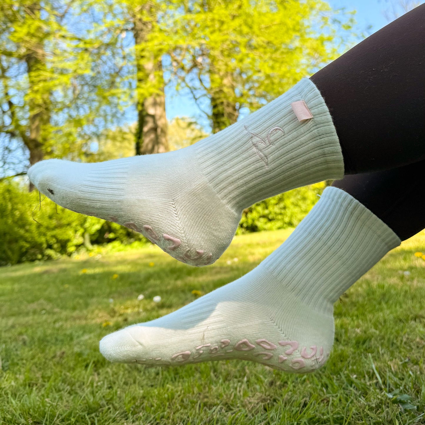 PLTÉ gripsok Soft Butter — lifestyle