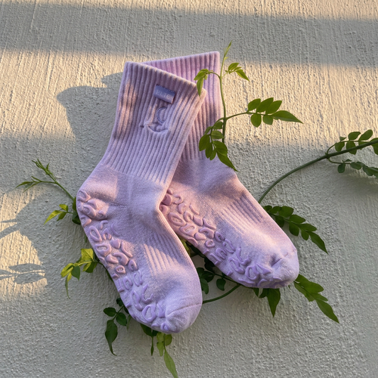 PLTÉ Gripsok in Lavender Lilac — pilates en yoga gripsokken