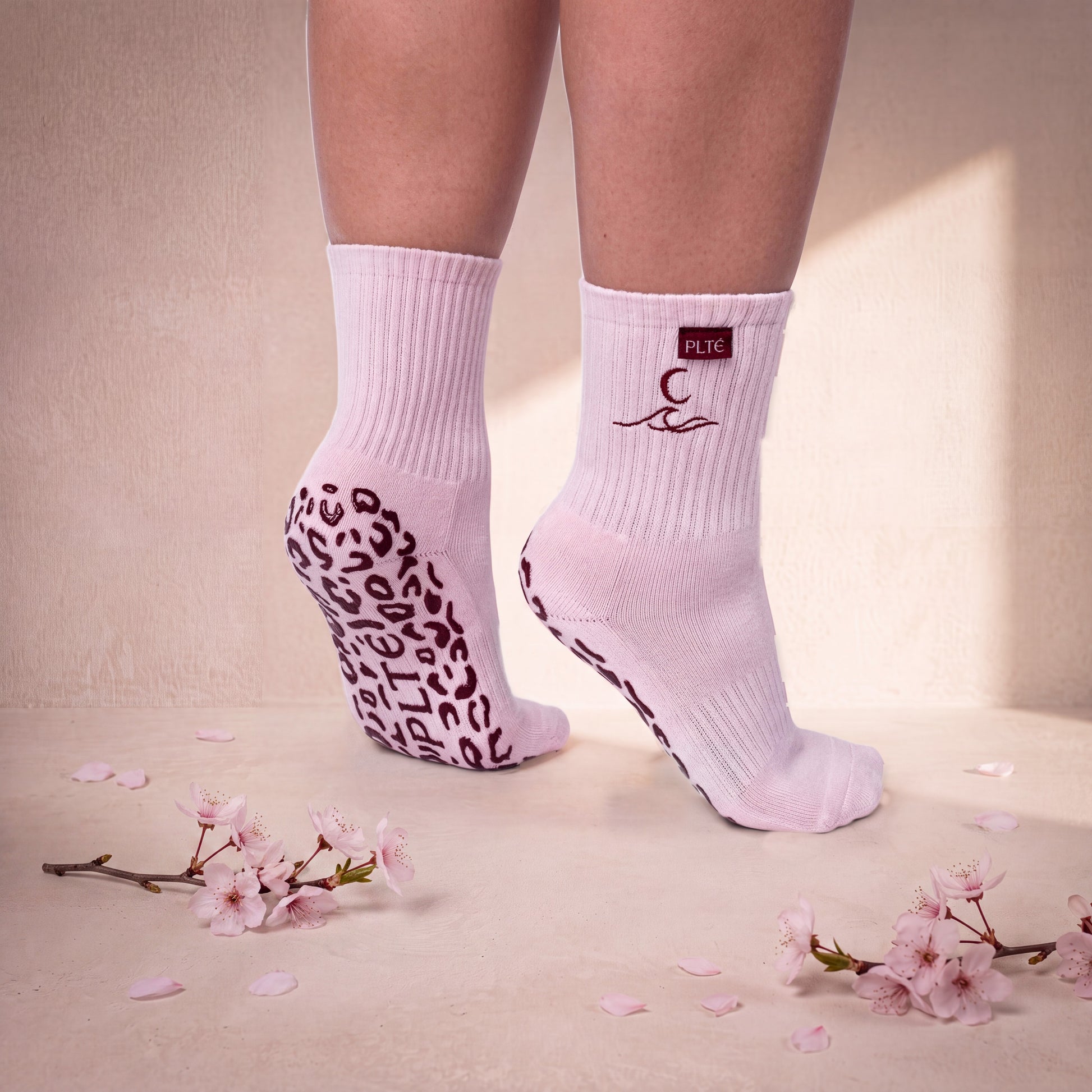 PLTÉ Gripsok in Pastel Pink — pilates en yoga gripsokken